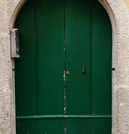 Amalfi Coast Gem, Off Beaten Path Apartment Cava deʼ Tirreni